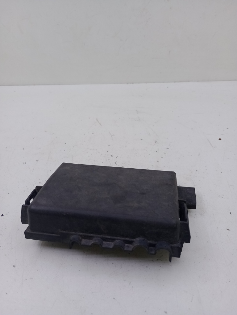 Tampa Fusíveis Bateria Relés Vw Golf Polo Audi Bora Cx309
