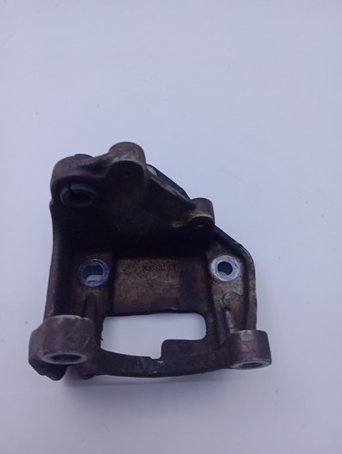 Suporte Bomba Hidráulica Peugeot 206