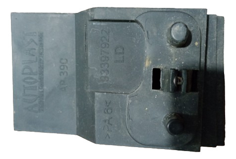 Guia Para-choque Diant Ld Gm Corsa 00/11 Cx141